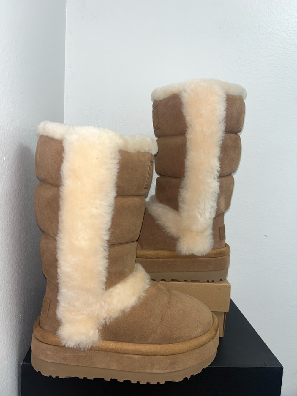 UGG CHILLAPEAK TALL